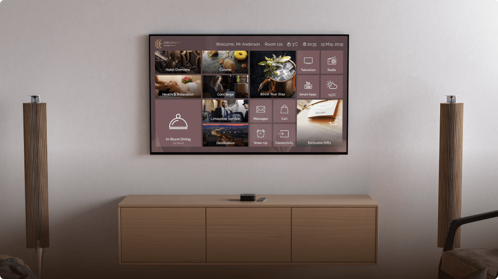 Pełna integracja telewizji hotelowej — ekran powitalny z PMS, system zarządzania treścią CMS i IPTV w pokoju hotelowym